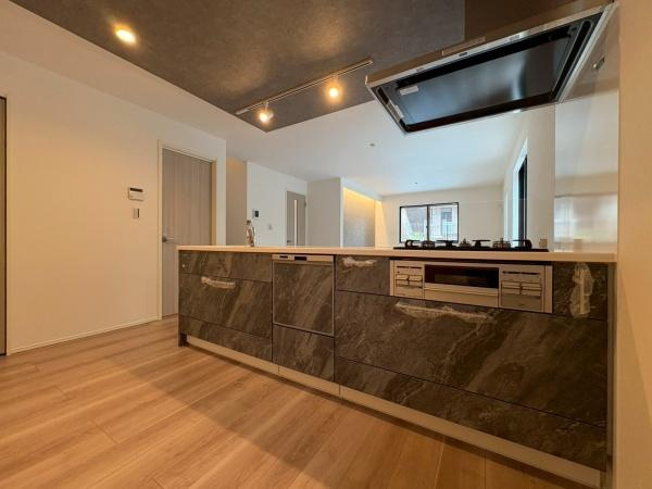 横浜市戸塚区舞岡町の新築一戸建のキッチン