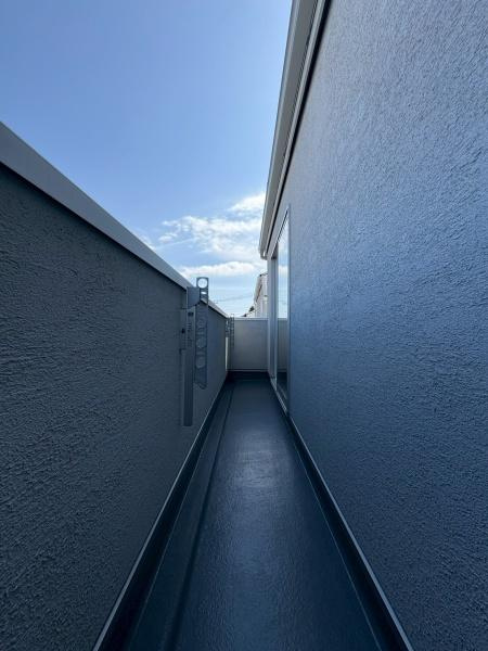 横浜市瀬谷区瀬谷１丁目の新築一戸建のバルコニー|バルコニーです！日当たりが良く冬でも洗濯物がよく乾きそうです！