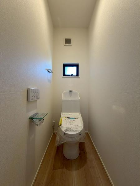 横浜市神奈川区西寺尾３丁目の新築一戸建のトイレ