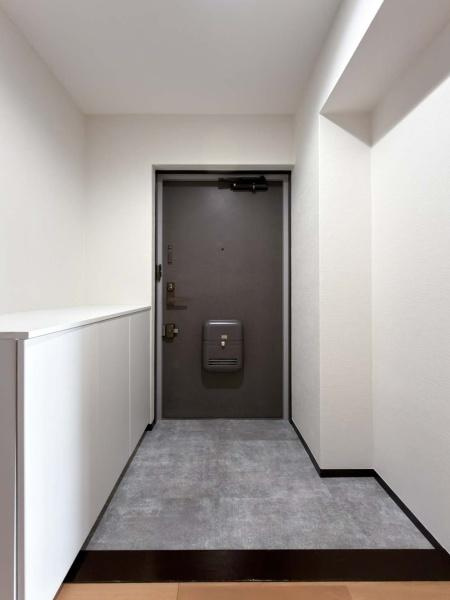 ヒルトップ横濱根岸セントラルコートの玄関