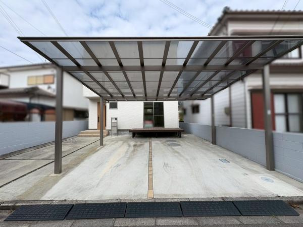 貴志川町前田　中古戸建の駐車場