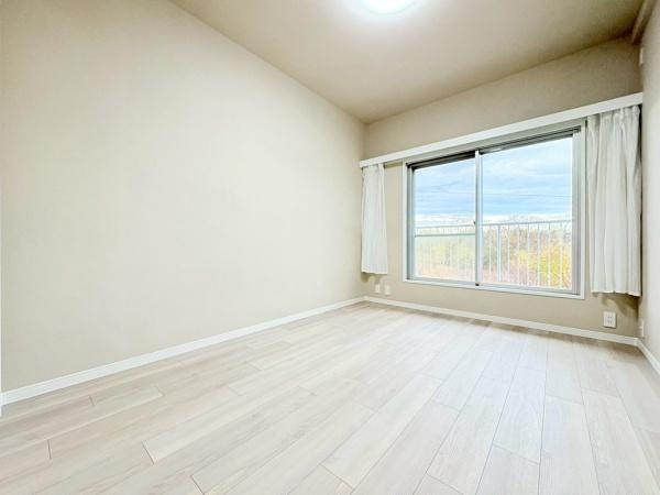 多摩川久地パークハイツの子供部屋|お子様部屋にもできる広さですので、ご家族構成の変化にも対応できそうですね。