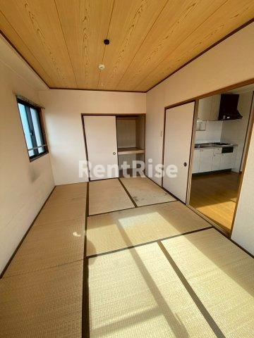 サニーコート平和の和室