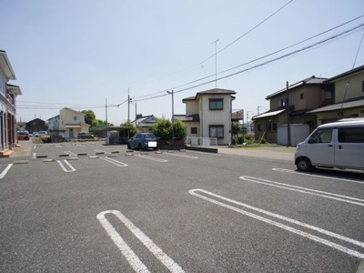 【駐車場】 | コンフォートＢ | 駐車場2台可能です♪