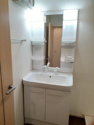 シェーネ　Ａの洗面所