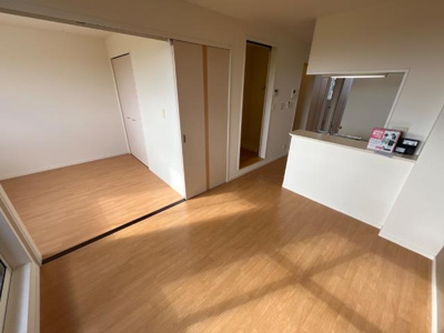 【居間・リビング】 | オリエンタルガーデン | リビング