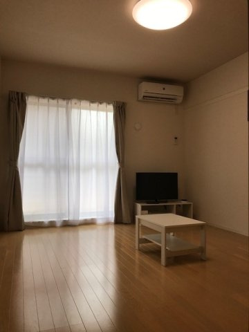 クレイノグリーンメゾンの居間・リビング