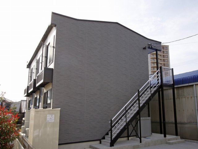 レオパレス西蔵前２の外観