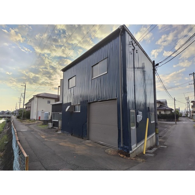 羽島郡岐南町徳田西２丁目の倉庫