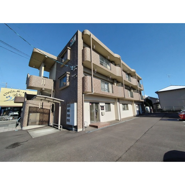 各務原市蘇原新栄町３丁目のアパート