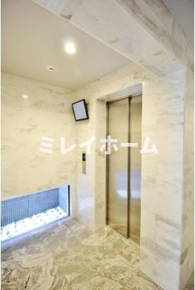 フォーレ山﨑のロビー