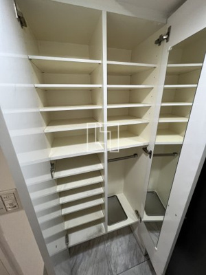 【収納】 | QCフラット北堀江 | QCフラット北堀江（キューシーフラット北堀江） シューズボックス