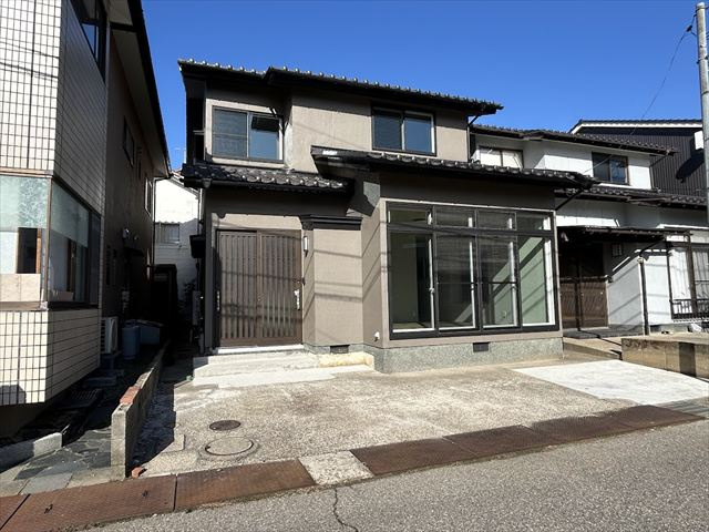 金沢市駅西新町一丁目中古住宅の画像