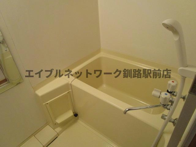 オリーブ２１の浴室