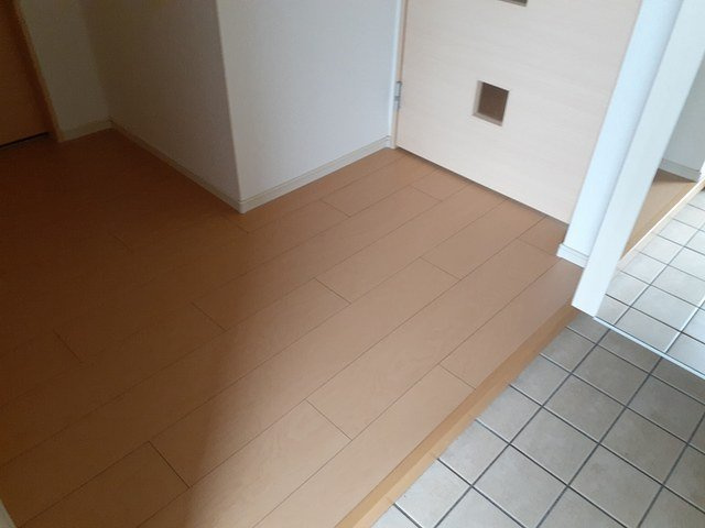 パグ－ロ　（ＰＡＧＵＲＯ）の玄関