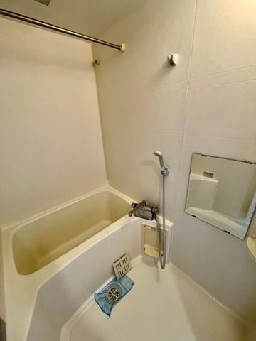 レジディア駒沢大学の浴室