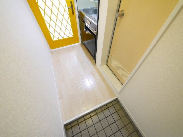 シティエステート南紀寺の玄関|シンプルで使いやすい玄関です