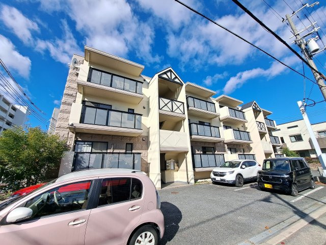 キフエ・ヒミトSA