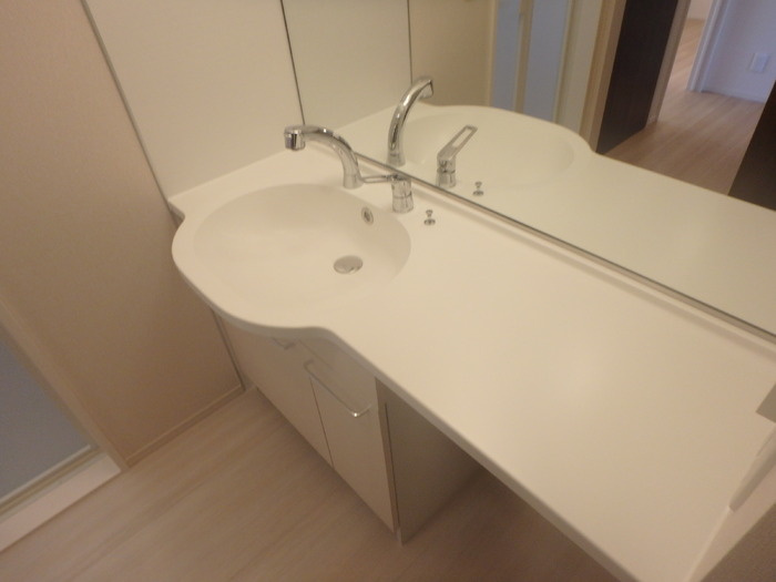 グローリアス　Ⅲの洗面所