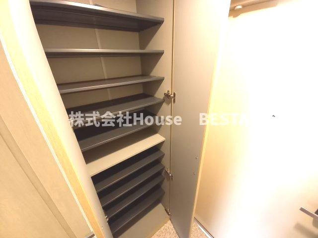 プリオーレ新開地の収納