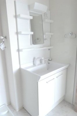 【洗面所】 | ブランネージュ新山口Ⅱ | 同間取り別部屋写真です。