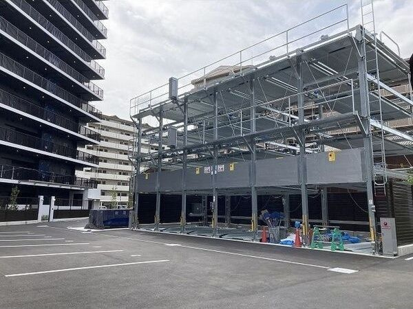 アーバンパーク淡路の駐車場
