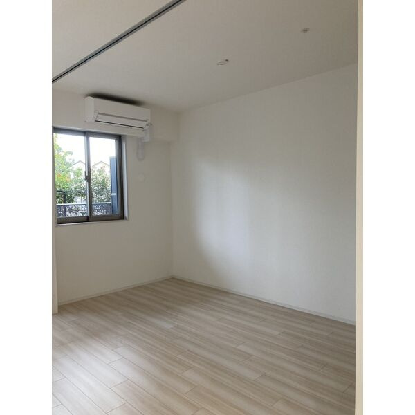 アーバンパーク淡路の洋室