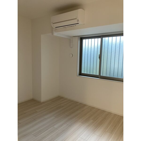 アーバンパーク淡路の洋室