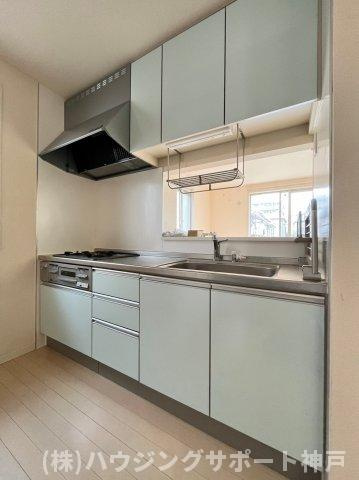 ロイヤルサニーハイツのキッチン