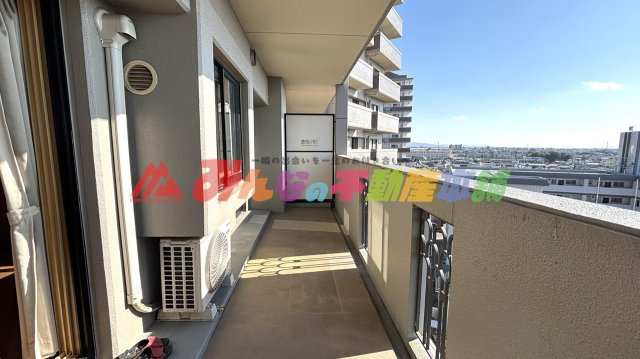 エバーライフネアシティ弐番館の駐輪場