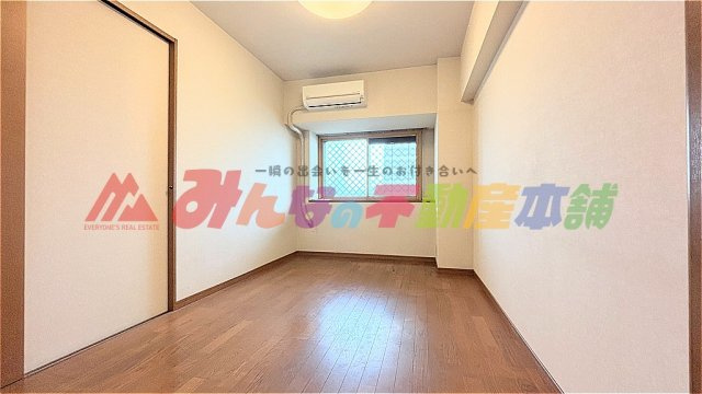 エバーライフネアシティ久留米弐番館の洋室