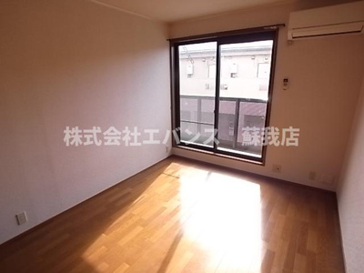 【寝室】 | マリーンブルー