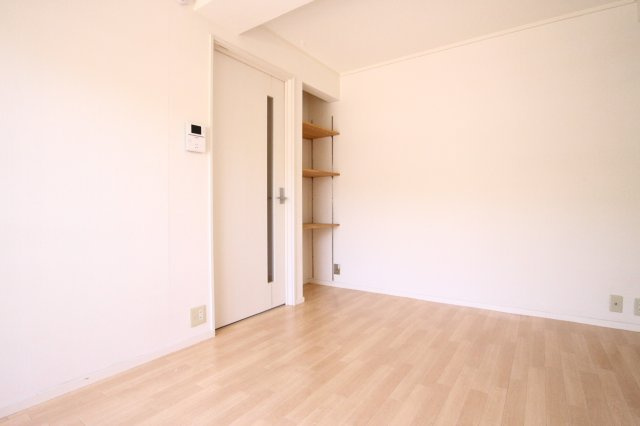 中塚マンションの寝室