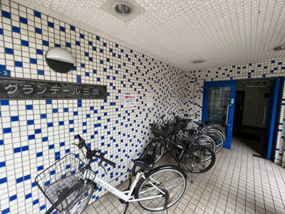 【エントランス】 | グランデール三鷹