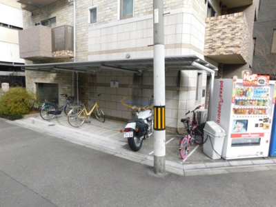【その他共用部分】 | アスヴェル梅田北 | バイク置き場