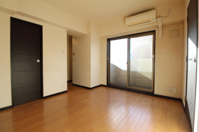 【居間・リビング】 | アスヴェル梅田北 | 使いやすい洋室