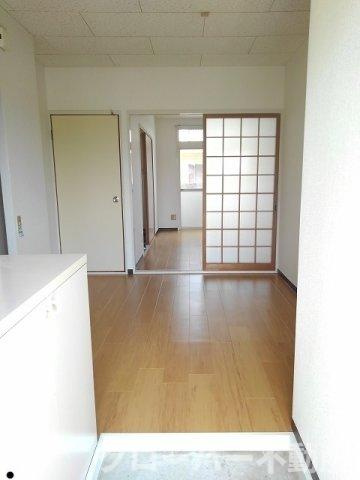 エルデイム西本Ａの玄関