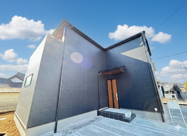 【LiveleGarden】宇都宮市細谷 第7 全3棟の前面道路含む現地写真|〇1号棟【3LDK+パントリー+WIC+カースペース3台】
縦長リビングでご家族のコミュニケーションが捗ります♪
２階全居室6帖以上の広さでプライベート時間も充実します♪
※2026年1月撮影