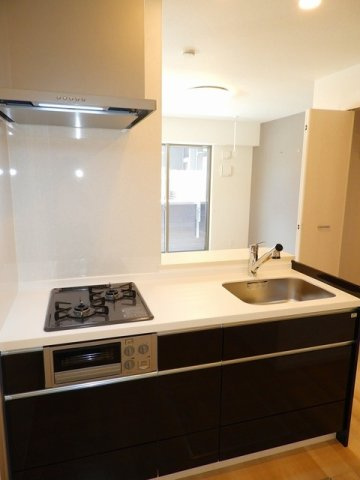 サンリット大町東のキッチン|お料理しやすいキッチンです