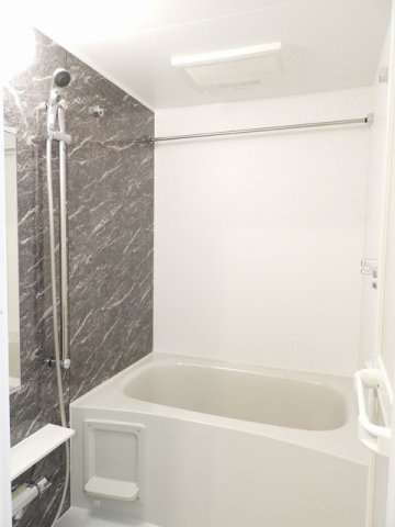 サンリット大町東の浴室|お風呂で日々の疲れを落としましょう