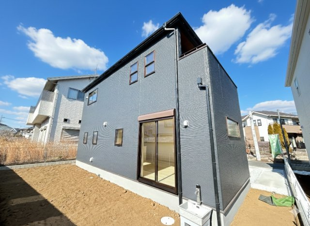 【LiveleGarden】宇都宮市細谷 第7 全3棟の前面道路含む現地写真|〇2号棟【3LDK+WIC+カースペース3台】
18.7帖の広々リビング♪大容量パントリー♪２階全居室6帖以上のゆとりプランです。
※2026年1月撮影
