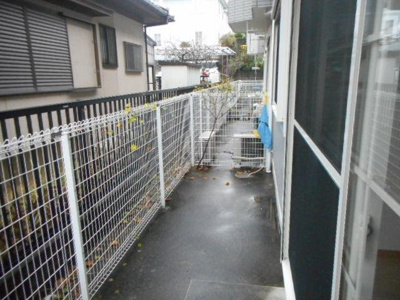 【バルコニー】 | シャトルヒルズ | 暖かな日差しのふりそそぐバルコニー