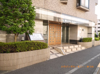 【エントランス】 | 清廉とされたエントランスになっています。