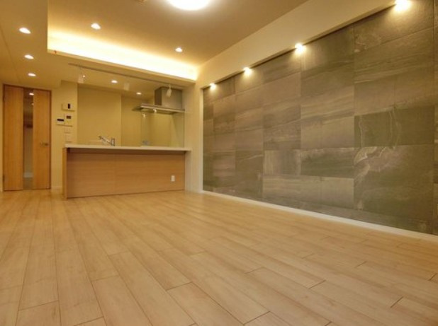 【居間・リビング】 | ライオンズマンション十条台 | 光と風があふれる開放的なリビングダイニングには自然と家族みんなが集まってきます。