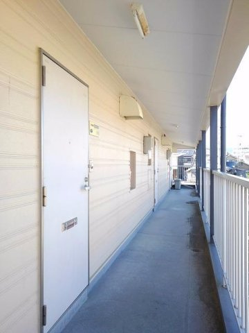 エルディム八面のエントランス