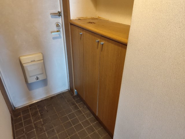 セザール第六赤塚公園の玄関