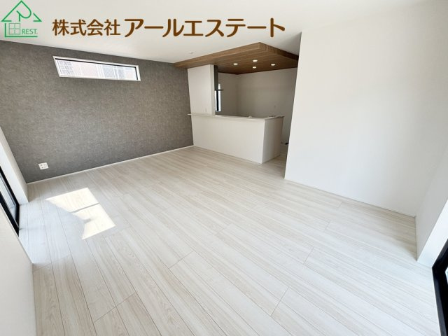 加古川市平岡町高畑　　新築戸建の居間・リビング