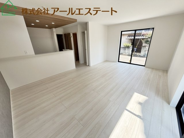 加古川市平岡町高畑　　新築戸建の居間・リビング