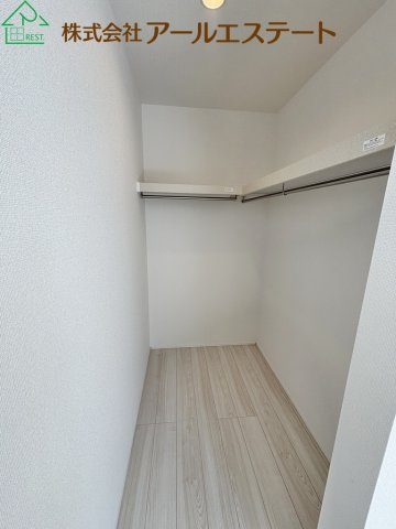 加古川市平岡町高畑　　新築戸建の収納