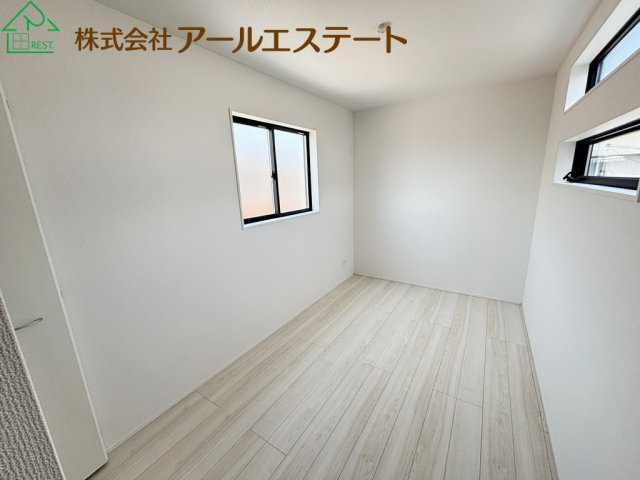 加古川市平岡町高畑　　新築戸建の寝室